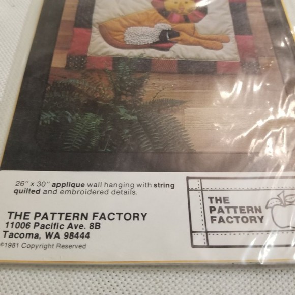 1981 The Pattern Factory Lion and Lamb Banner applique pattern Pat020 - Picture 3 of 5